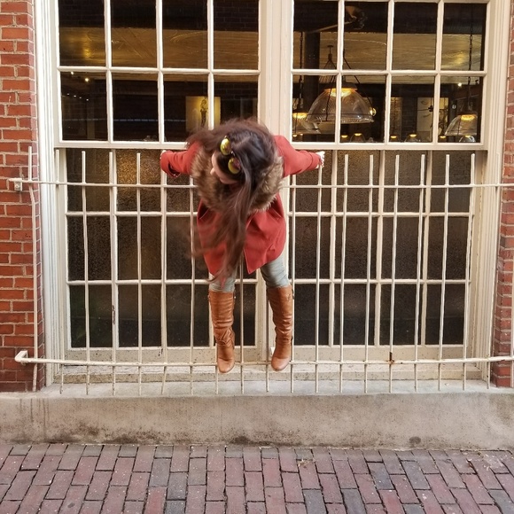 Meet your Posher, Angela - Picture 2 of 6